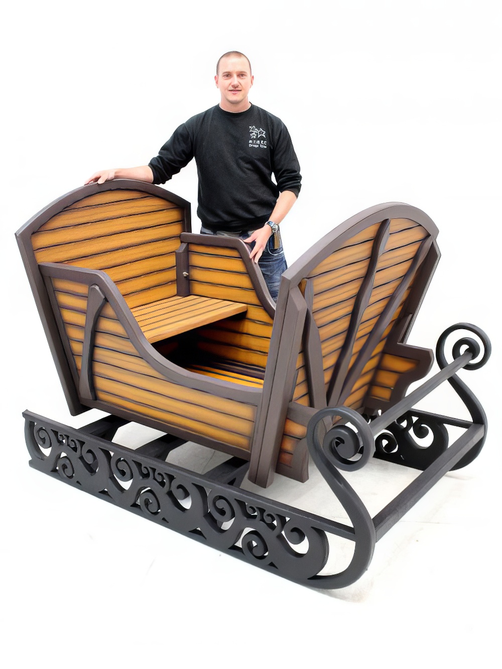 ALP17_Medium_Traditional_Rustic_Sleigh_event_prop_hire_0012_DD122_copy_optimised.jpg