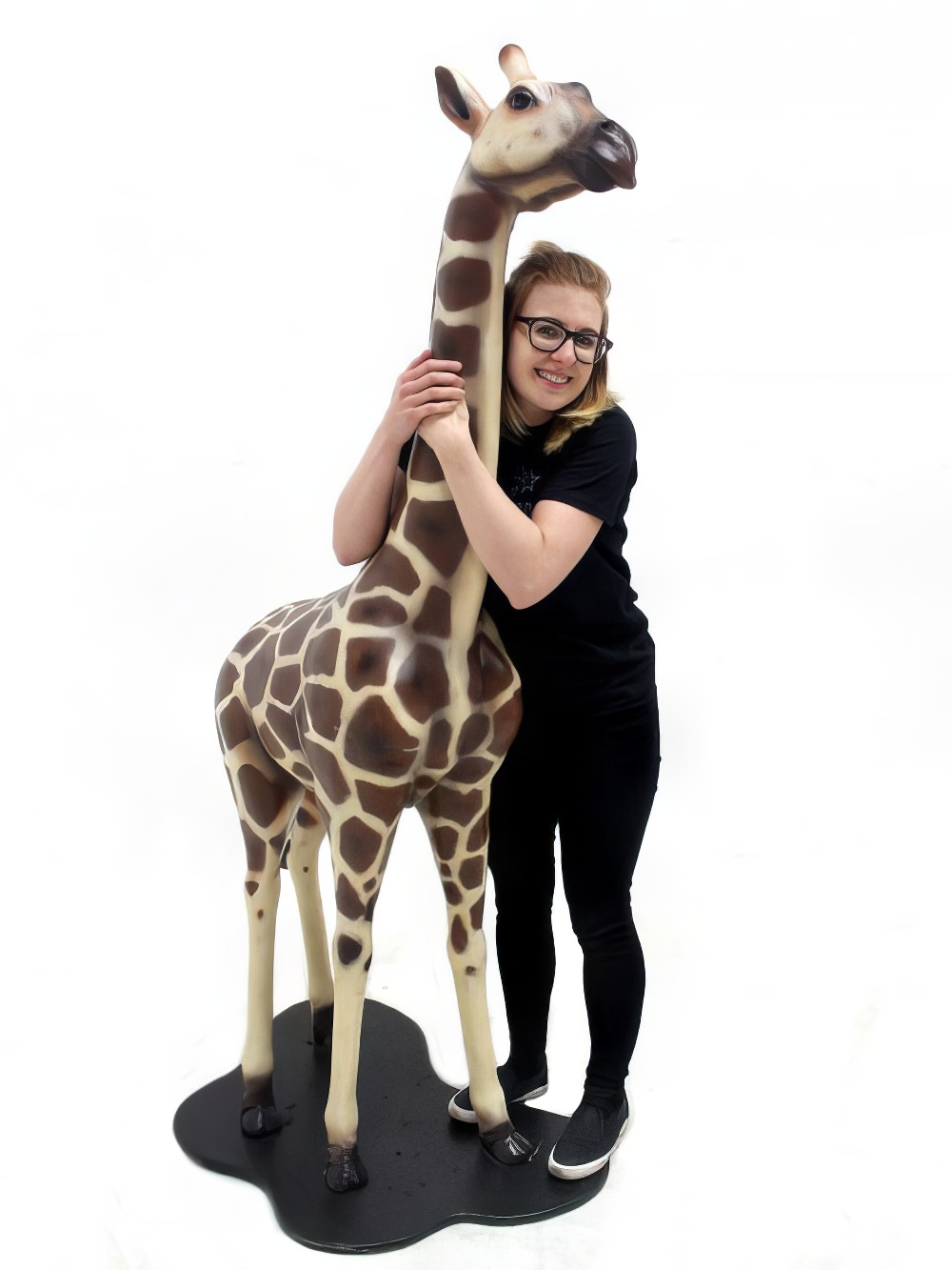 AML03_Life-size_Baby_Giraffe_event_prop_hire_0051LG_524_copy.jpg