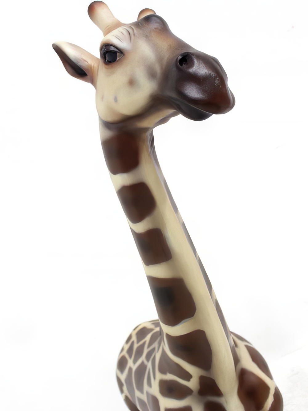 AML03_Life-size_Baby_Giraffe_event_prop_hire_0052LG_538_copy.jpg