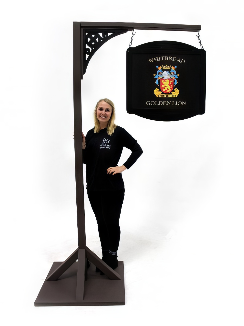 BRT17_British_Pub_Sign_event_prop_hire_0005SW_003_copy_optimised.jpg