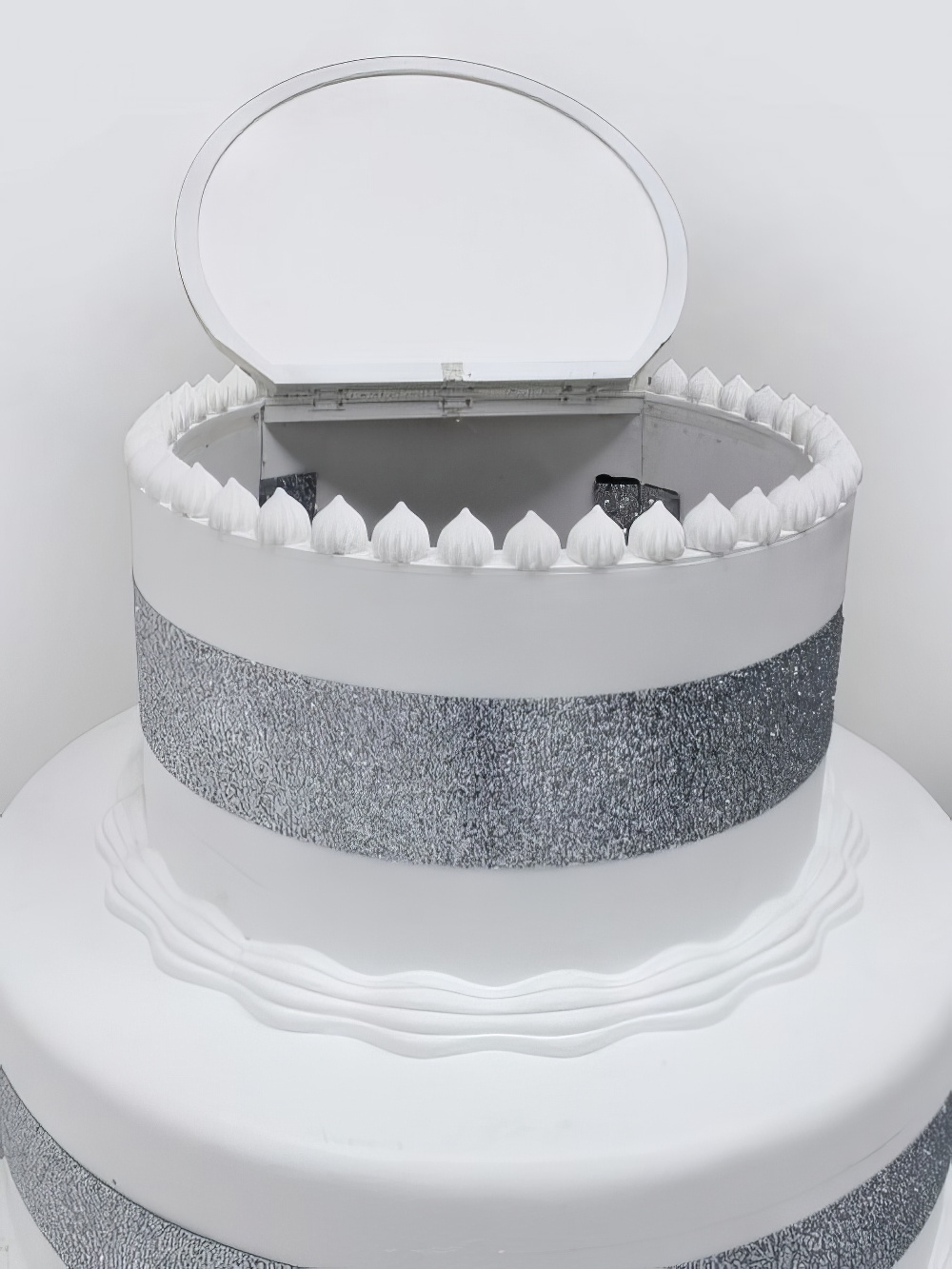CEL09_giant_pop_out_cake_4_with_opening_top_and_side_backdoor_event_prop_hire.jpg