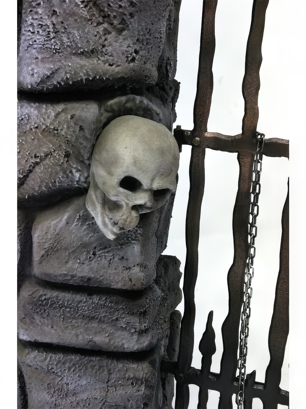Cemetary_Gates_entranceway_6.jpg