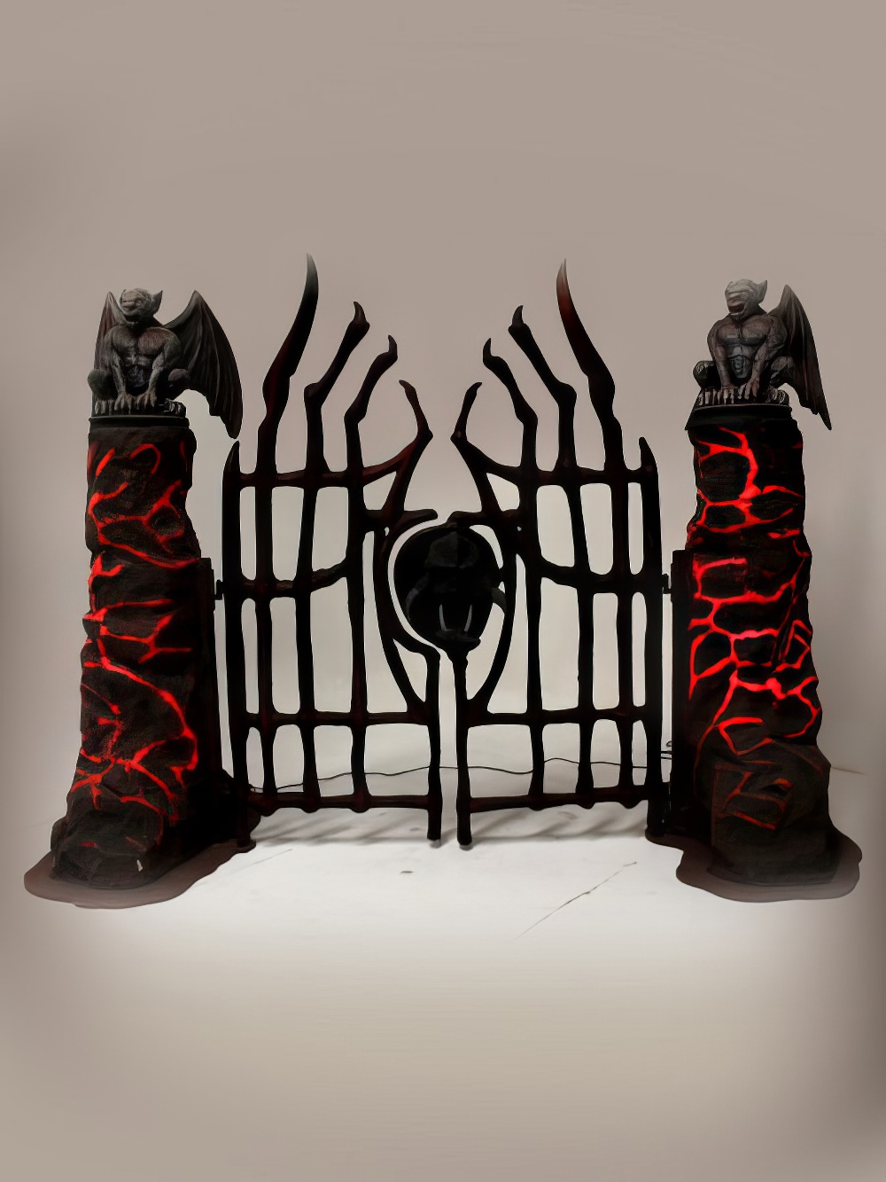 ENT63_gates_of_hell_with_demon_gargoyles_entranceway_6_event_prop_hire.jpg