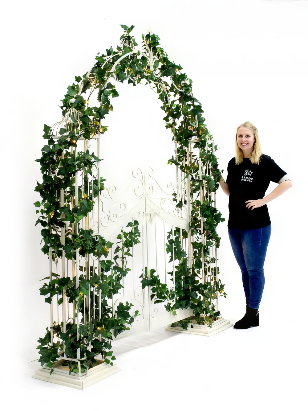 ENT83_Vintage_Arch_with_gates_event_prop_hire_0008IMG_0006_copy_optimised.jpg