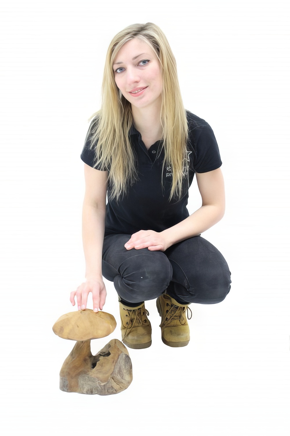 FIL201_-_Wooden_mushrooms_-_04-_event_prop_hire_-_optimised_4.jpg
