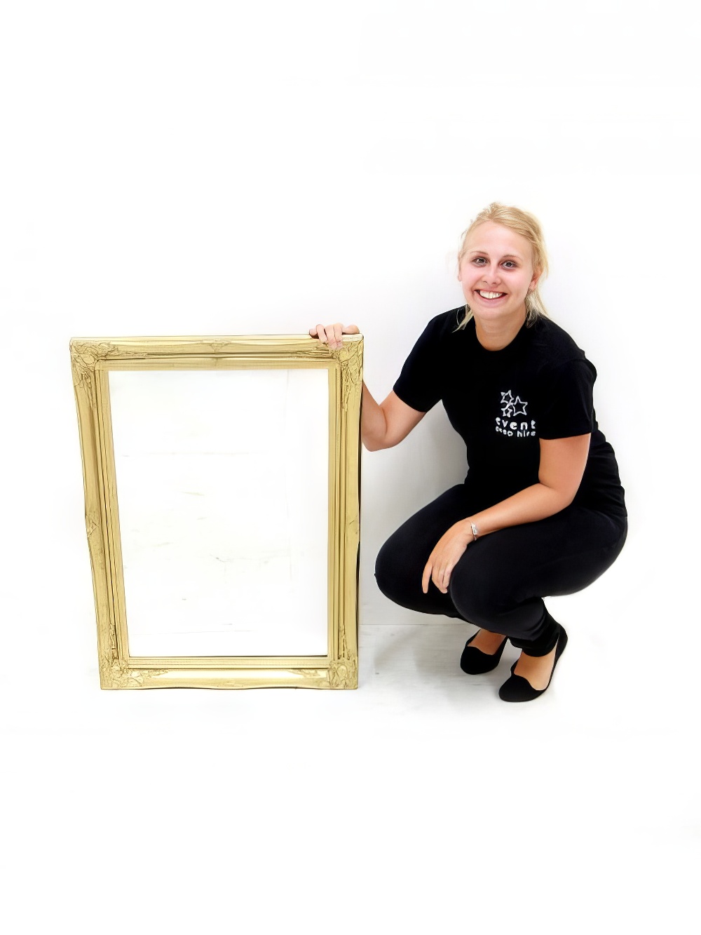 FRM15_SN3748_Small_Ornate_Gold_Grameevent_prop_hire_LG_1478_copy.jpg