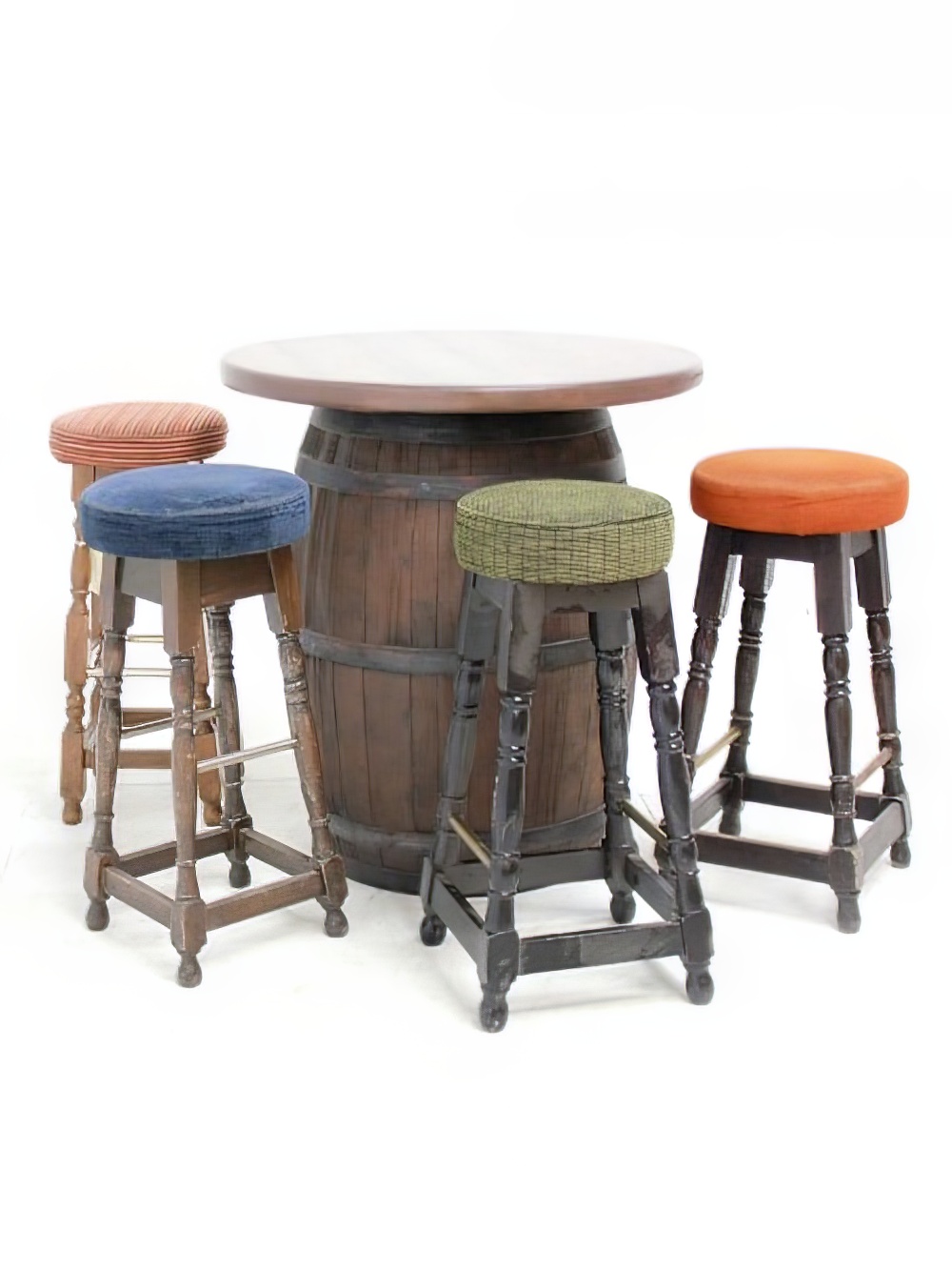 FUR298_replica_oak_barrel_poseur_table_with_stools_event_prop_hire_1_optimised_optimised.jpg