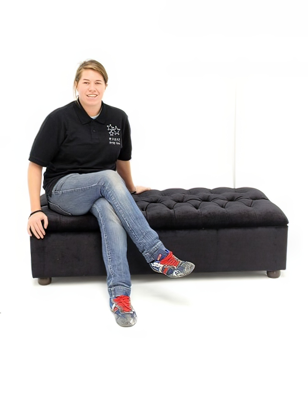 FUR309_Black_Velvet_Chesterfield_Bench_Seat_black_buffet_2_event_prop_hire_optimised.jpg