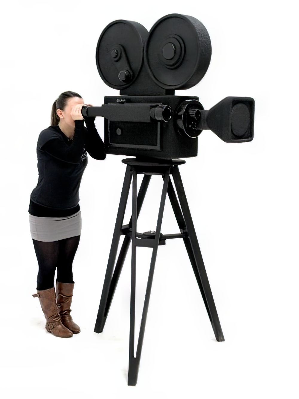 HLY83_Large_Hollywood_vintage_movie_film_camera_2_event_prop_hire_.jpg