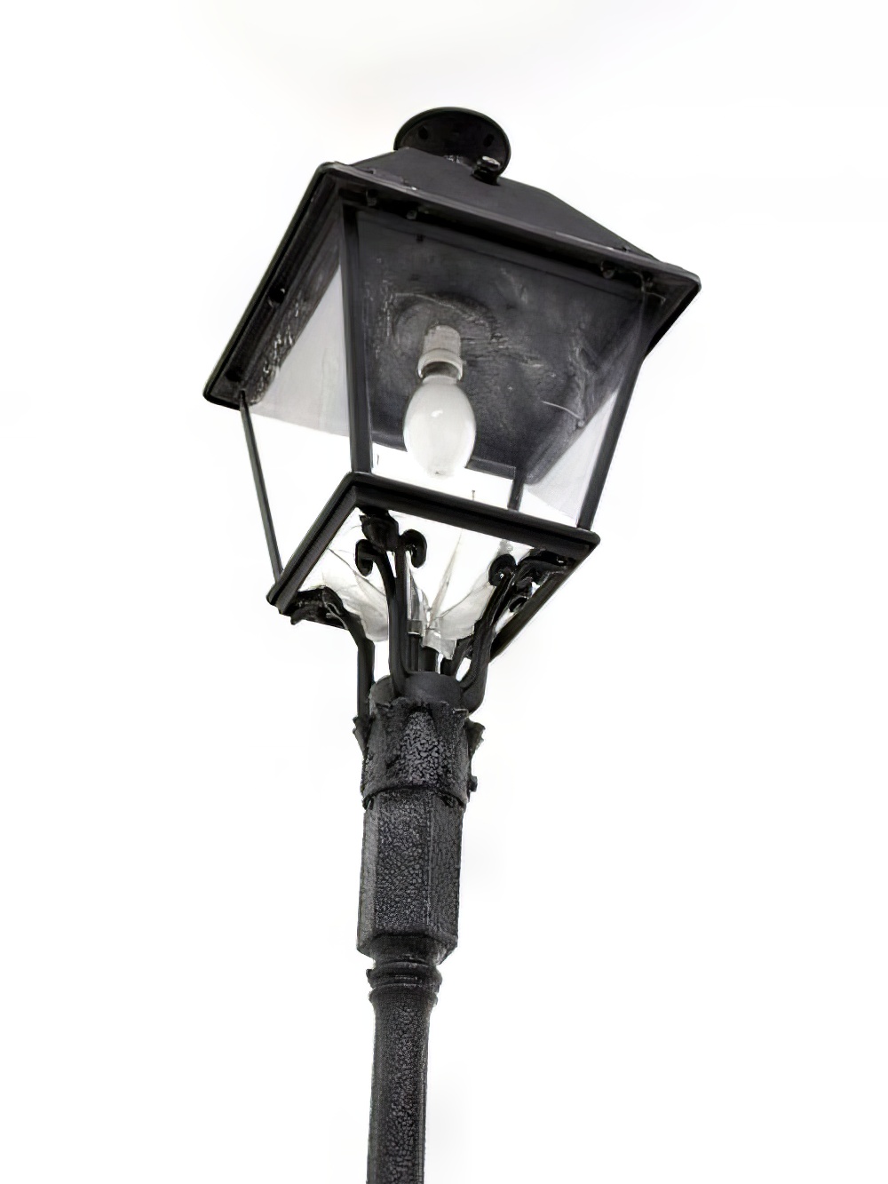 LE60_giant_lampost_narnia_3_street_lamp_event_prop_hire_optimised.jpg