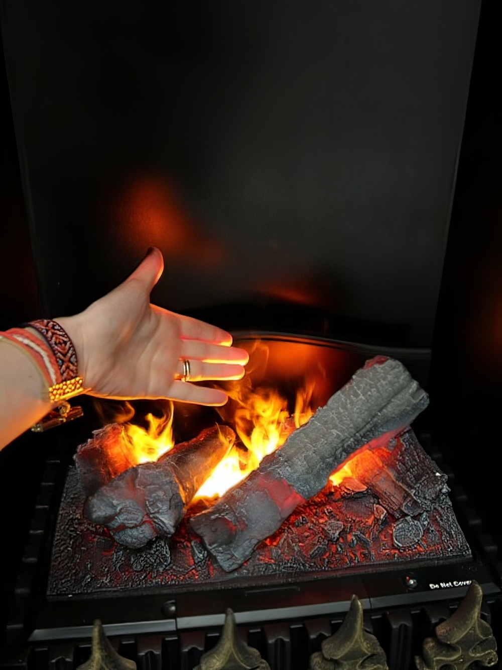 LE62_-_vintage_fireplace-09-_event_prop_hire-optimised.jpg