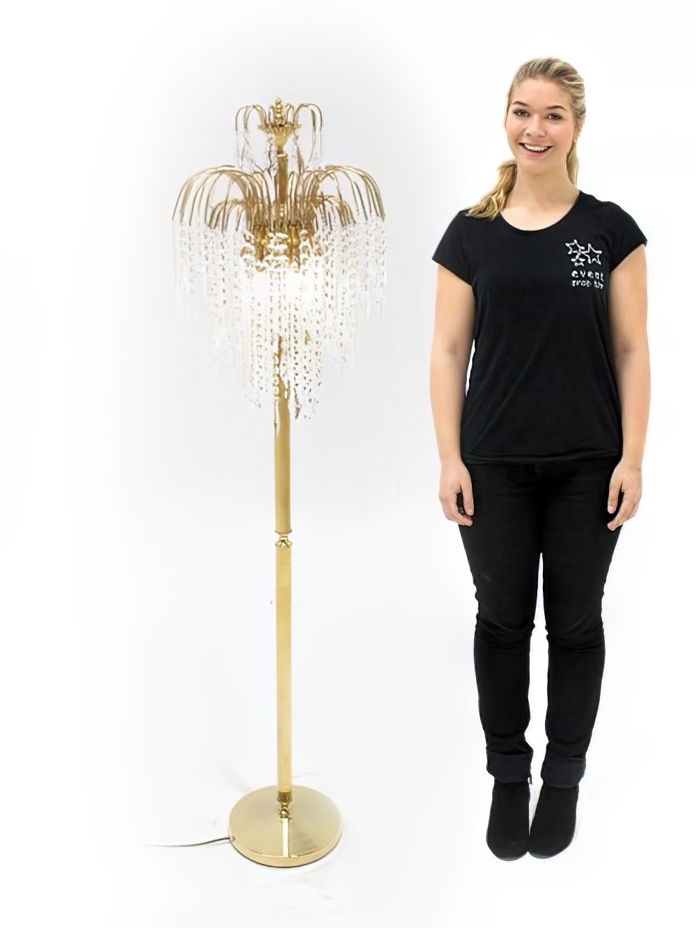 LE78_floorstanding_chandelier_3_event_prop_hire_event_prop_hireoptimised.jpg