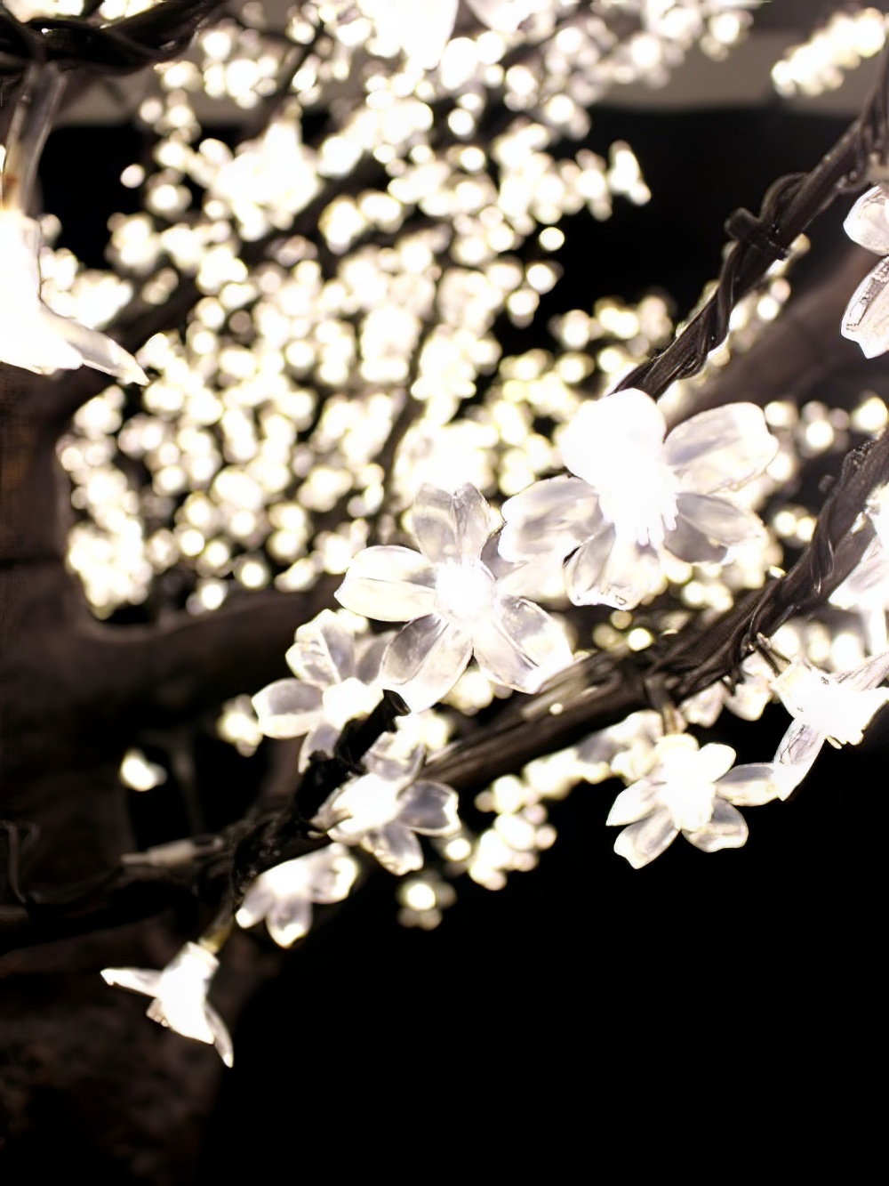 SCN222_Gaint_LED_Blossom_Tree_event_prop_hire_0011_DD502_optimised.jpg