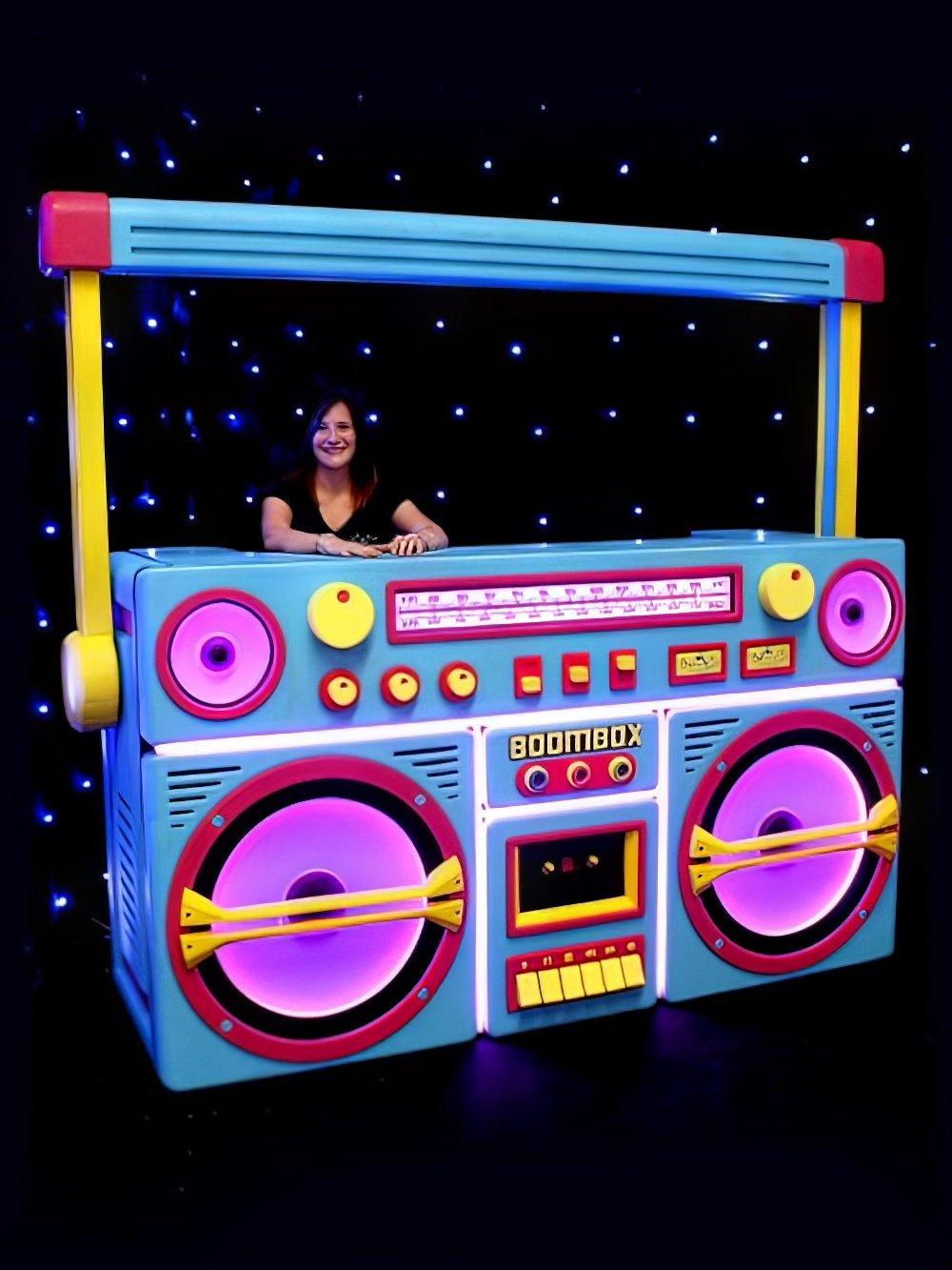 SN1185_neon_blue_giant_ghetto_blaster_prop_with_lights_event_prop_hire_0023IMG_6819_copy_Optimised.jpg