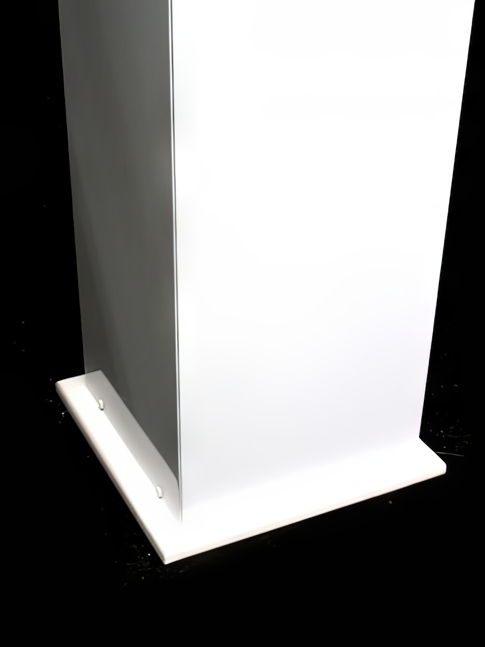 SN1430_White_Gloss_Plinth_event_prop_hire_0027IMG_0578_copy_optimised.jpg