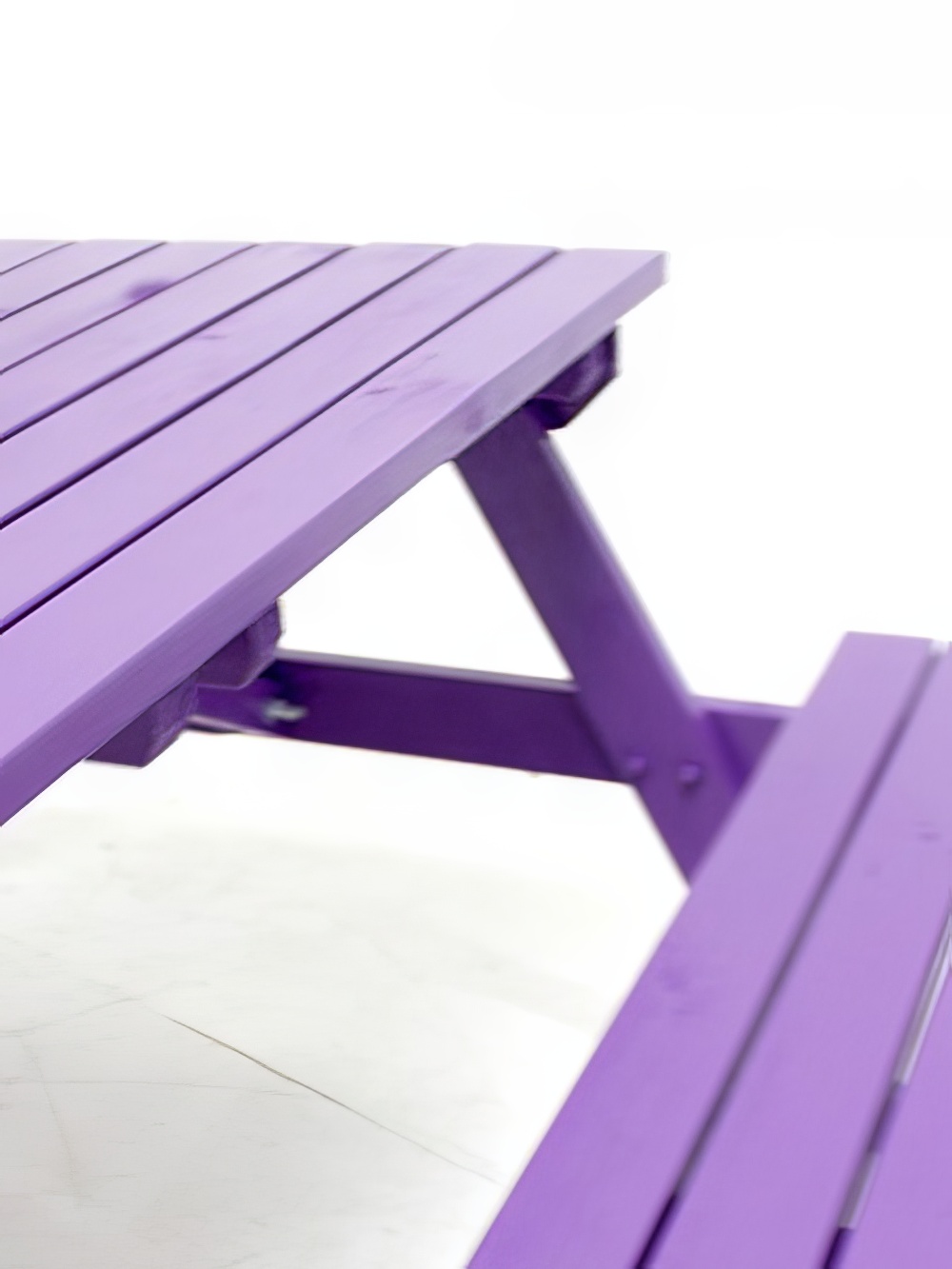 SN1514_Purple_Picnic_Bench_event_prop_hire_0044_DD460_optimised.jpg