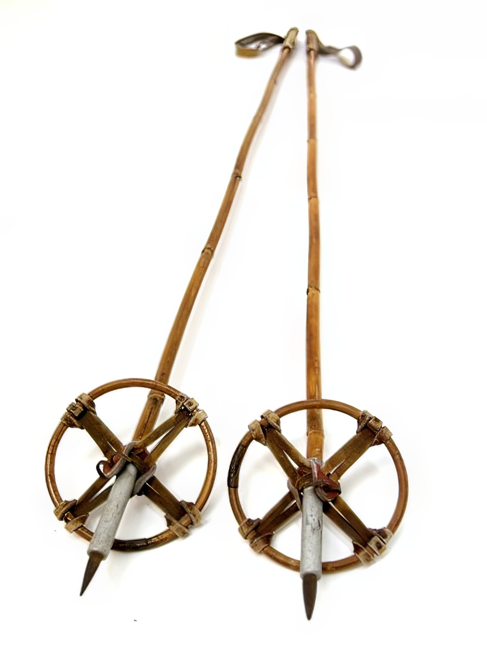 SN1561_Set_of_Vintage_Ski_Polesevent_prop_hire_LG_1445_copy.jpg