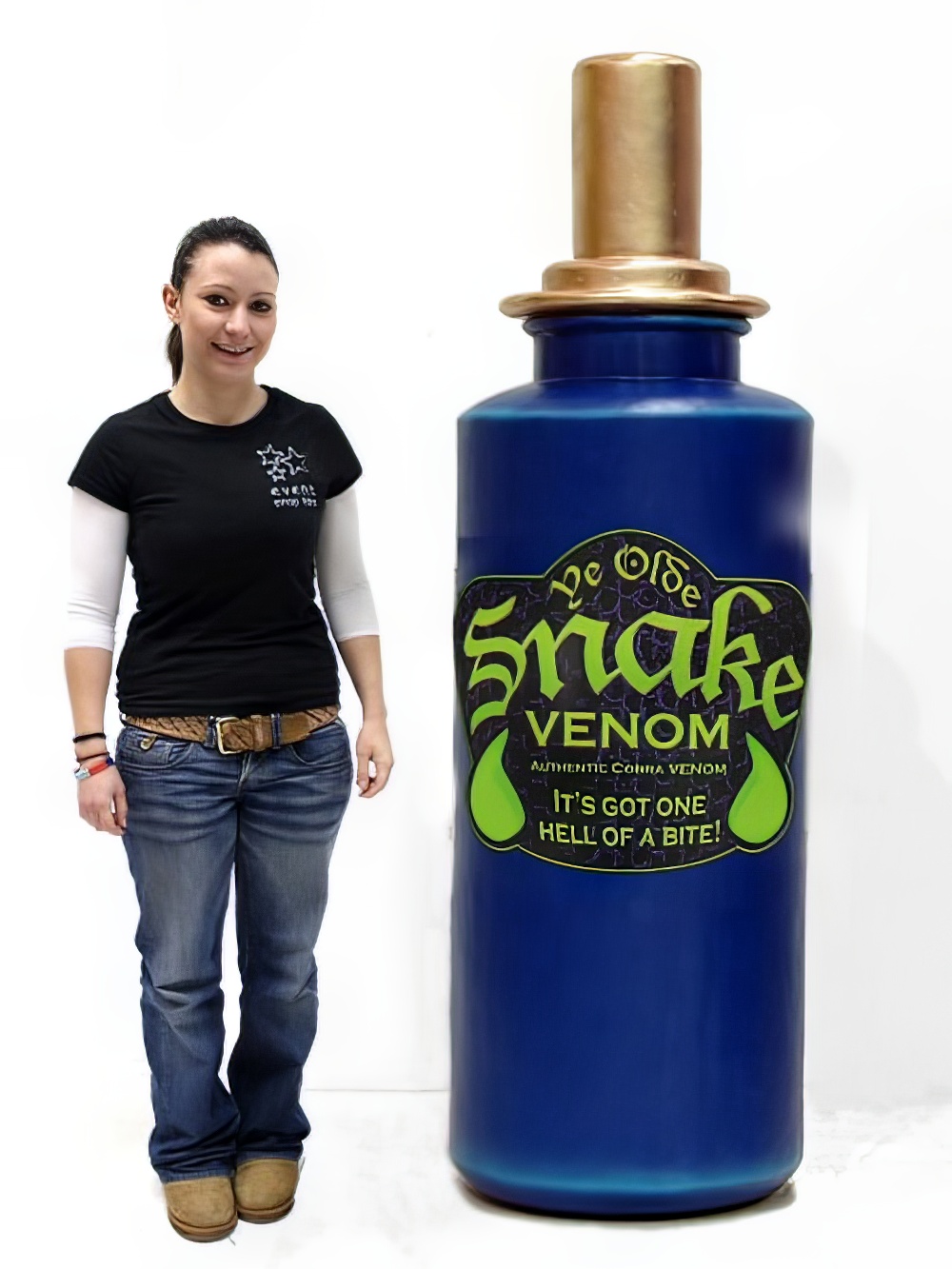 SN1571_Snake_Venom_Potion_Bottle_event_prop_hire_0036_DD264_high_res_optimised.jpg