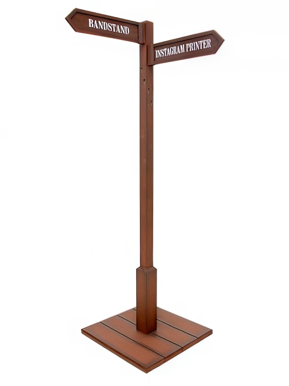 SN1600_Multi_Directional_Rustic_Sign_Post_-_up_to_2_signs_event_prop_hire_0028IMG_9806_copy_optimised.jpg