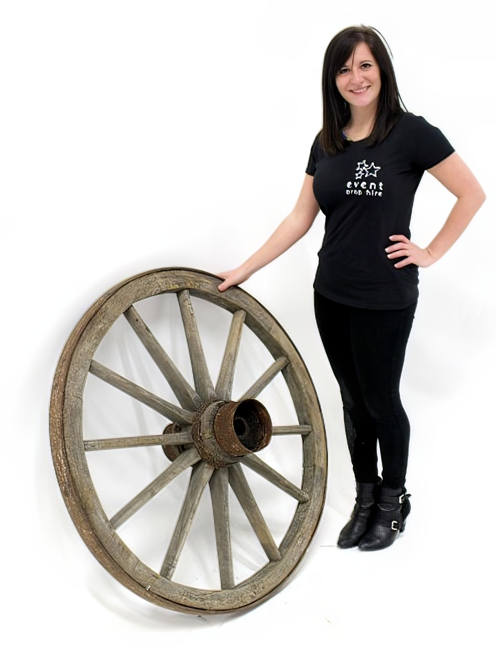 SN1667_Vintage_Wagon_Wheel_event_prop_hire_0138IMG_9531_copy_optimised.jpg