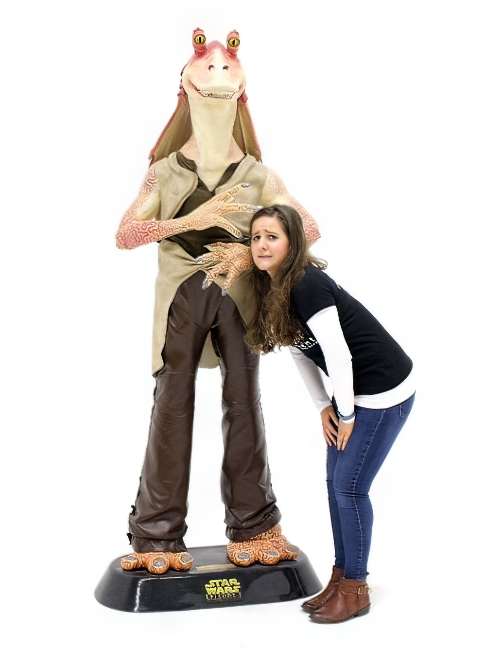 SN1790_Life-size_Jar_Jar_Binks_3D_event_prop_hire_0036IMG_0566_copy_optimised.jpg