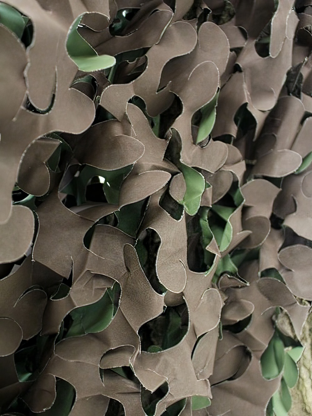 SN1926_Brownand_amp_Green_Camo_Netting_event_prop_hire_0028SW_377_copy_optimised.jpg
