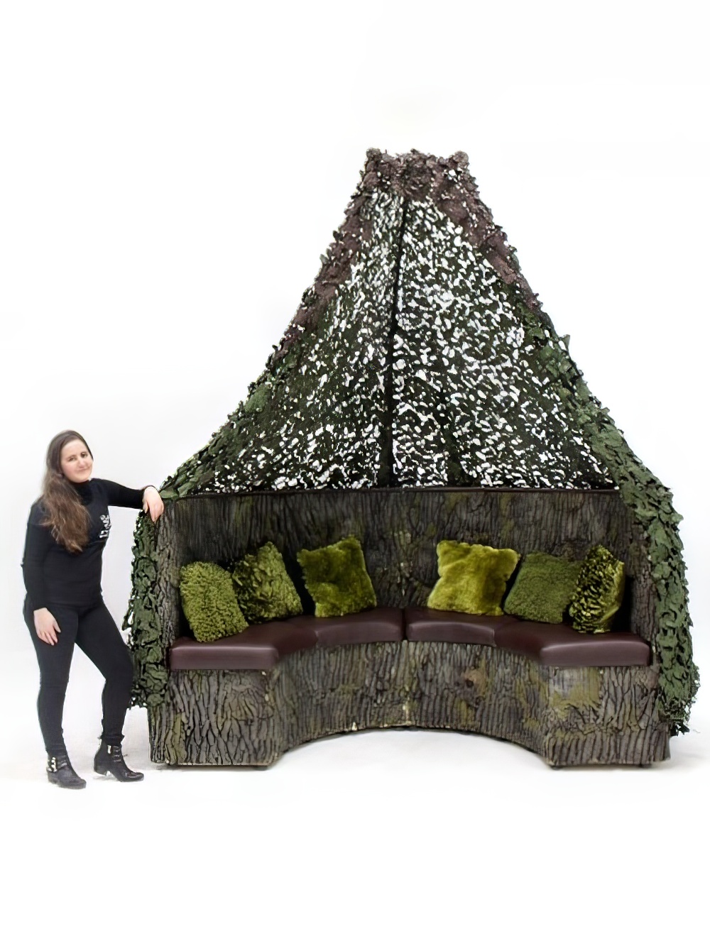 SN1931_Camo_Draped_Seating_Booth_with_Forest_Cushions_event_prop_hire_0043IMG_0614_copy_optimised.jpg