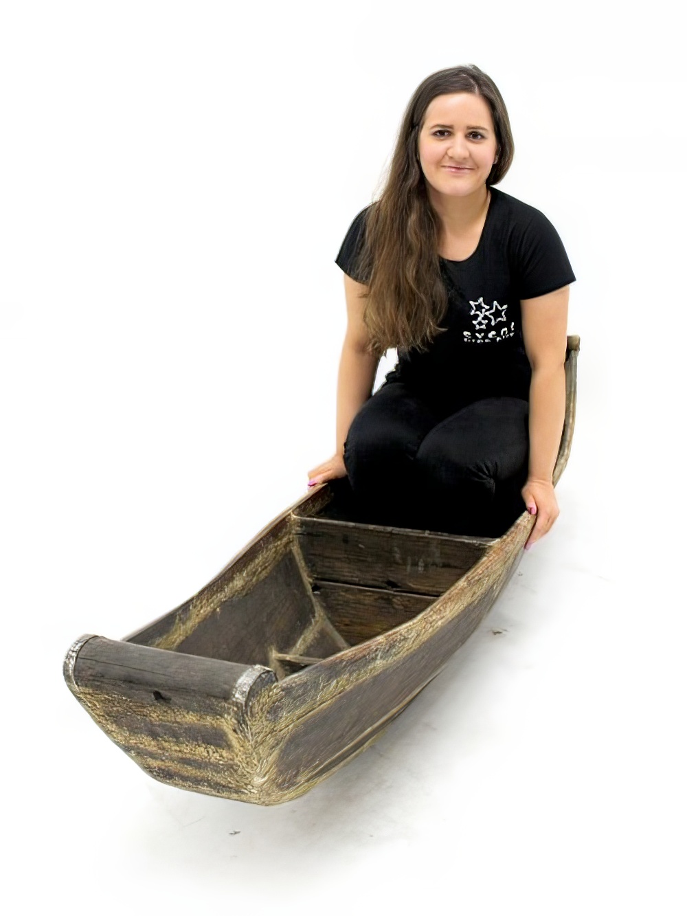 SN1940_Rustic_Dugout_Canoe_1_event_prop_hire_0096IMG_0739_copy_optimised.jpg