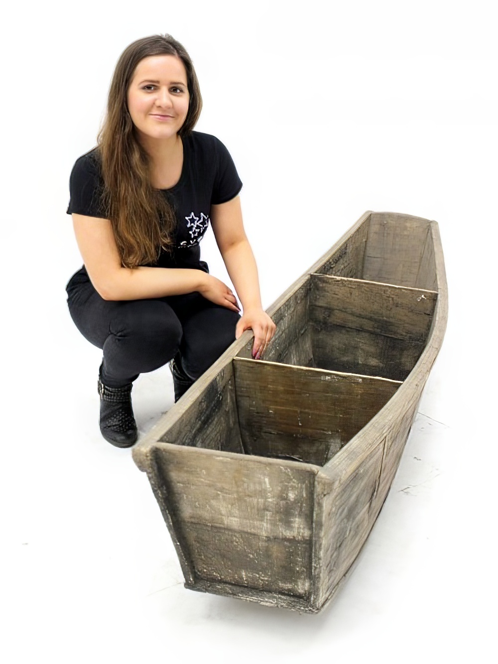 SN1941_Rustic_Dugout_Canoe_2_event_prop_hire_0098IMG_0742_copy_optimised.jpg
