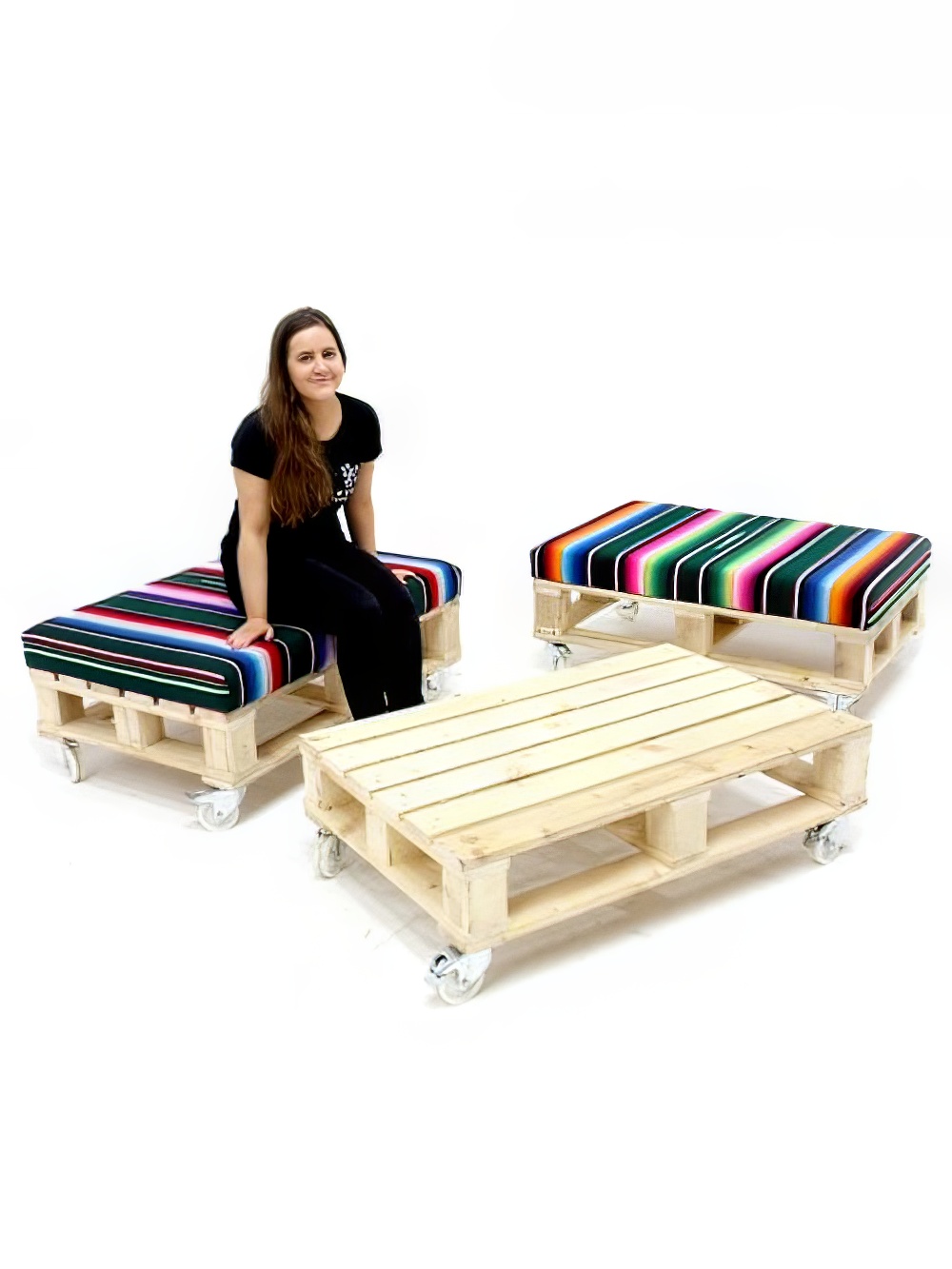 SN1946SN1947_Carnival_Pallet_BenchCoffee_Table_event_prop_hire_0090IMG_0728_copy_optimised.jpg