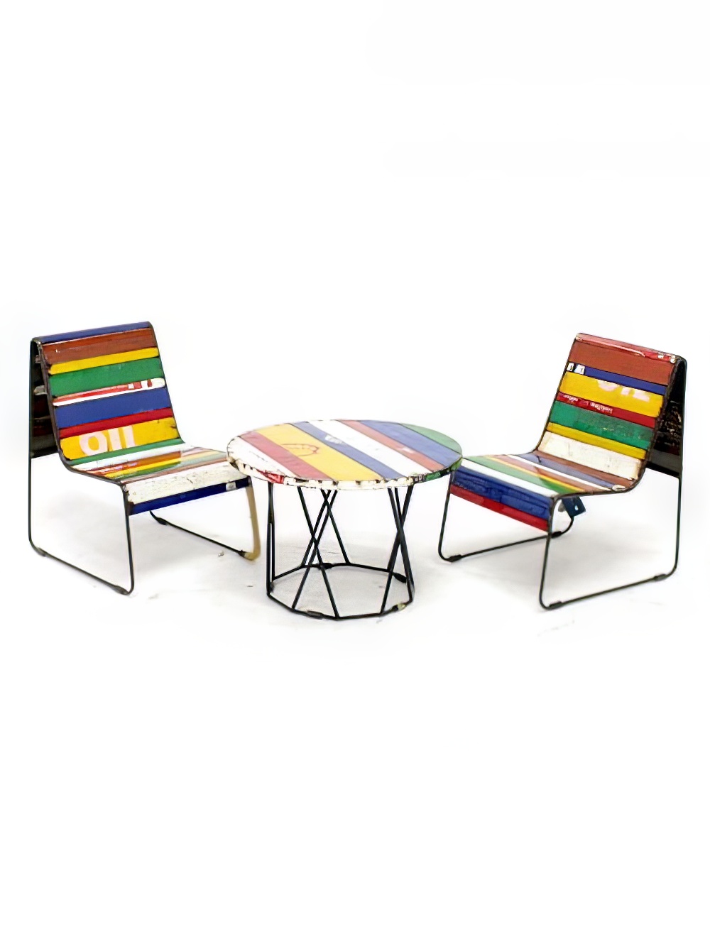 SN2017_SN2018_Junk_Metal_Coffee_Tableand_amp_Chair_event_prop_hire_0046_DD642_copy_optimised