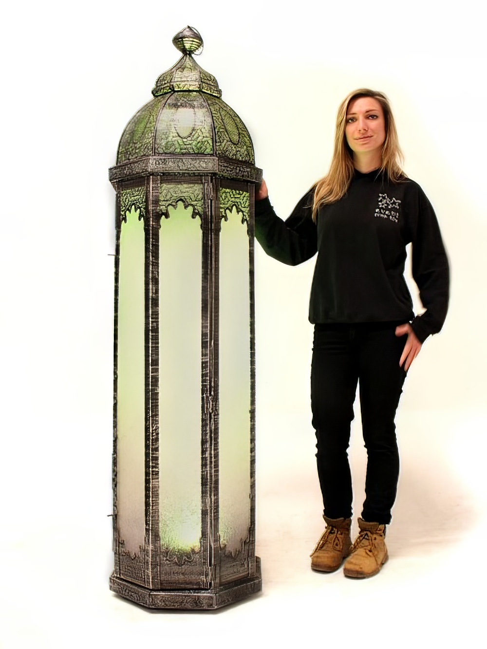 SN2038_Giant_Antique_Lantern_event_prop_hire_0058SW_264_copy_optimised