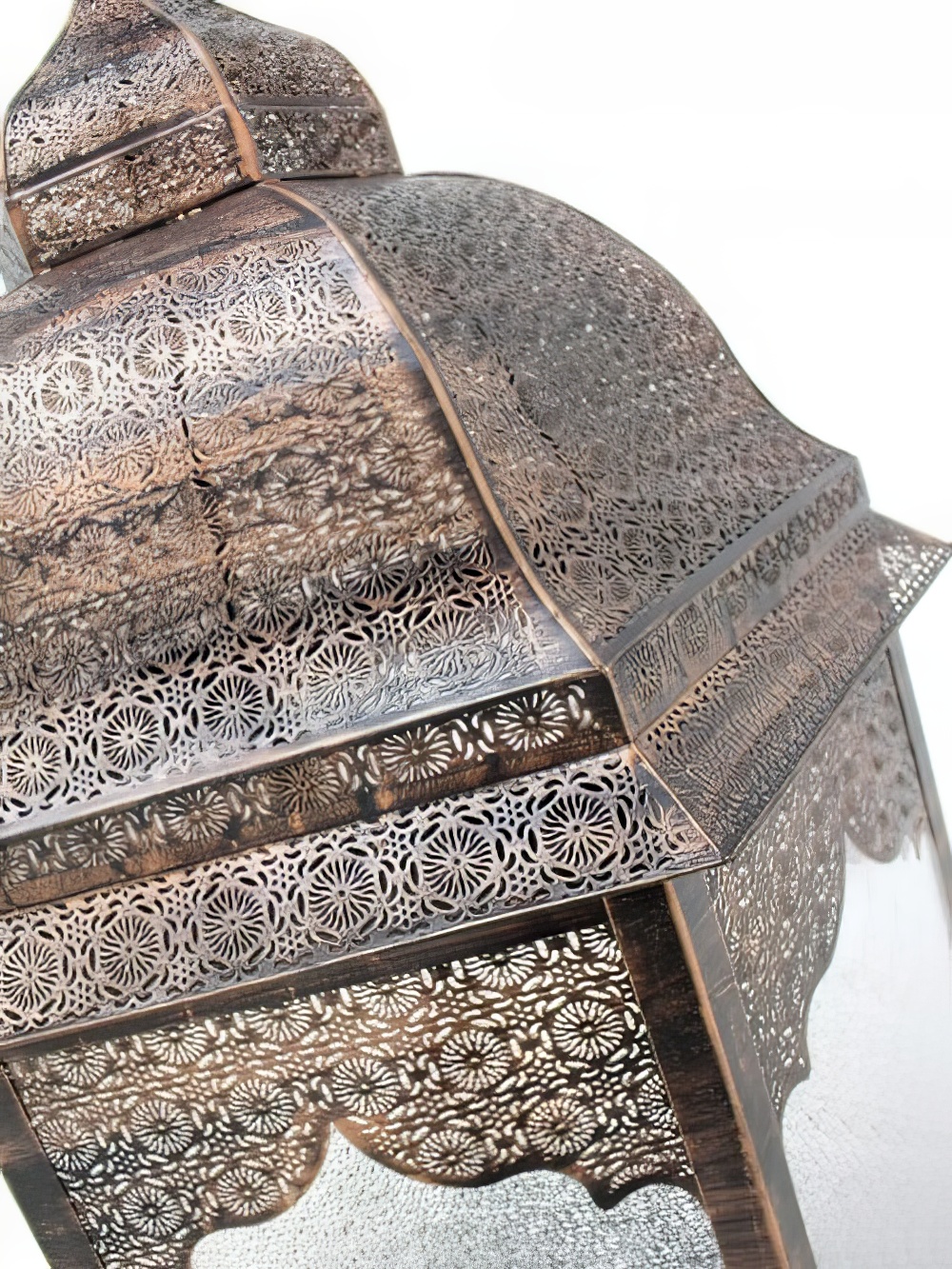 SN2039_Giant_Antique_Lantern_event_prop_hire_0102SW_181_copy_optimised