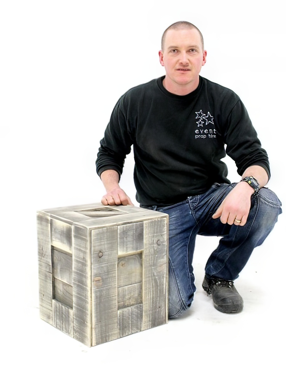 SN2055_Rustic_Crate_-_Small_event_prop_hire_0018_DD619_copy_optimised