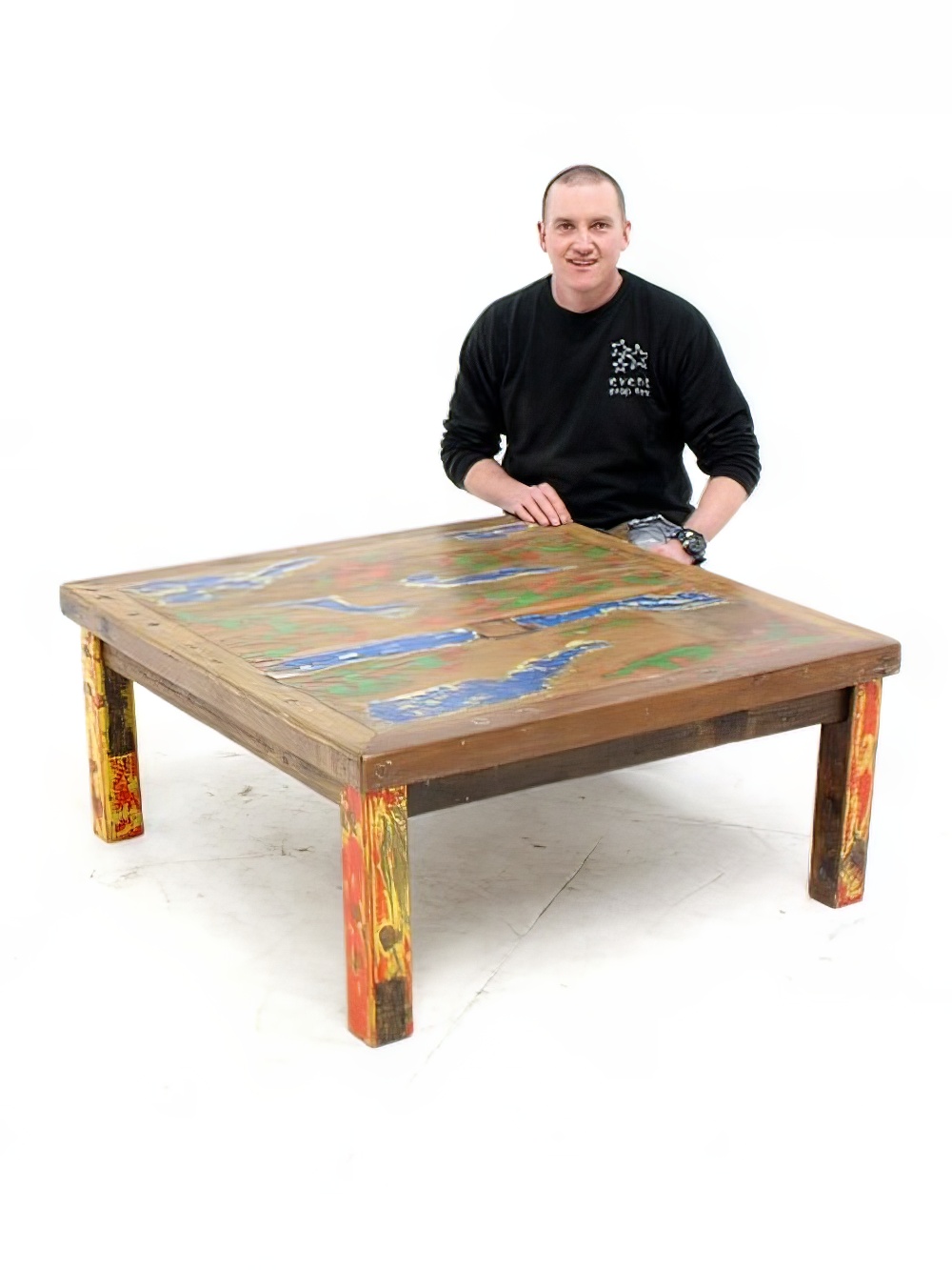 SN2058_Reclaimed_Wooden_Coffee_Table_event_prop_hire_0069_DD679_copy_optimised
