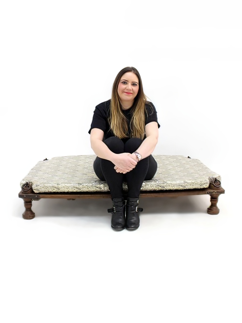 SN2204_Rustic_Indian_Bench_event_prop_hire_0044SW_338_copy_optimised