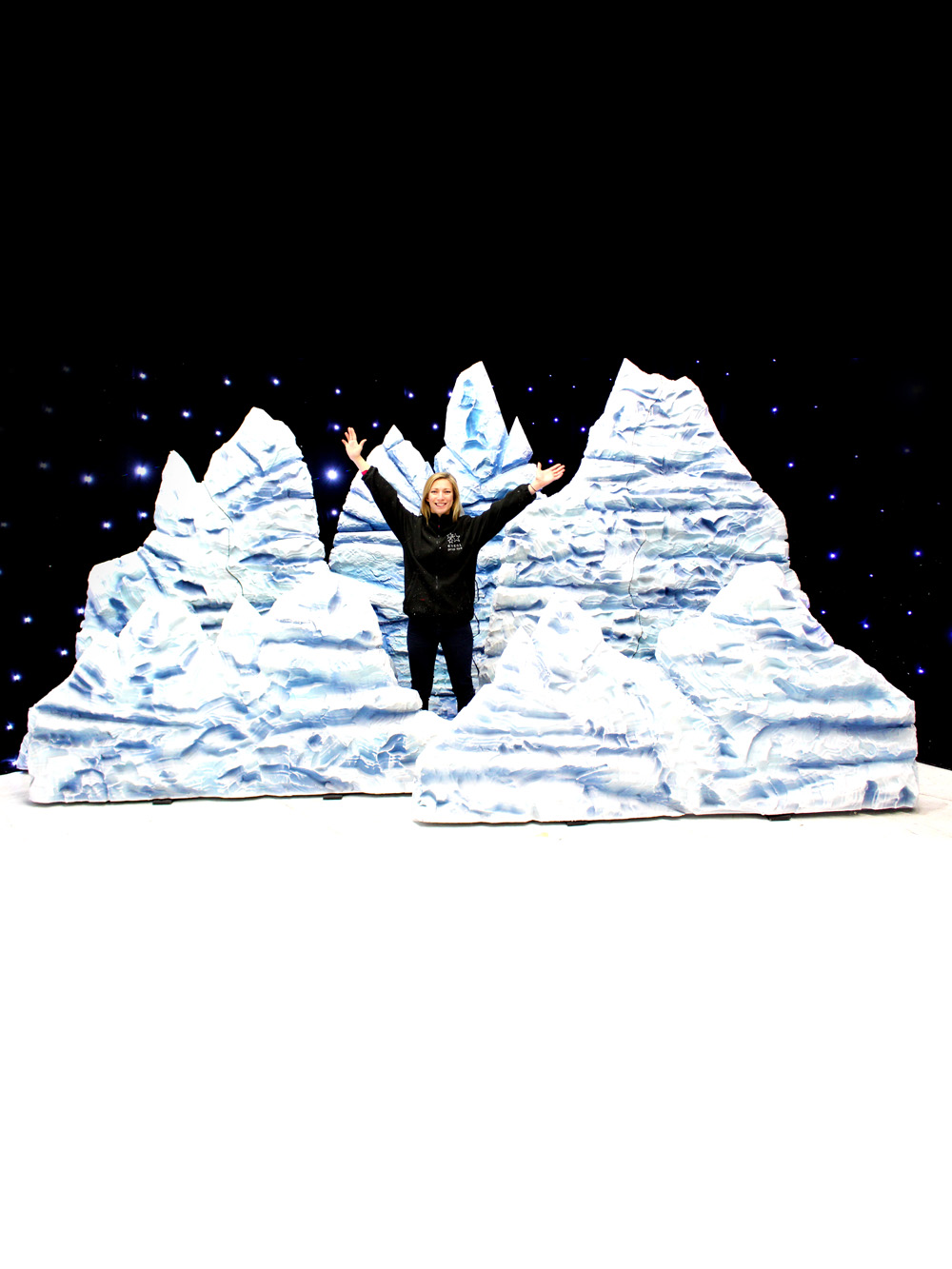 SN2262_Snow_Covered_Mountain_Range_event_prop_hire_0019IMG_8472_copy