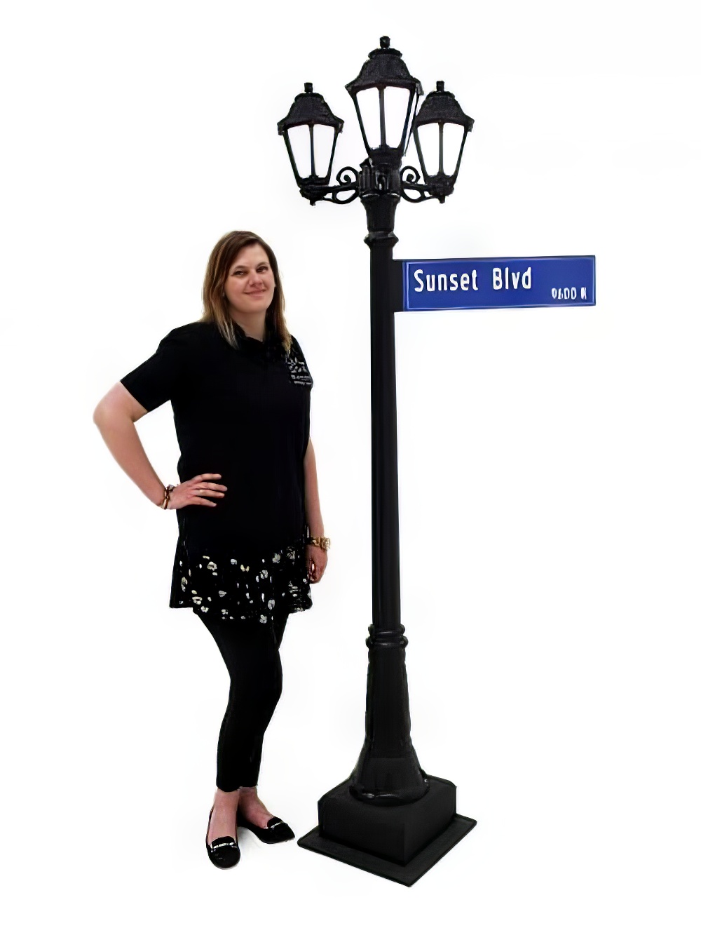 SN2645_SN2668_Sunset_Boulevard_Street_Lightand_amp_Sign_event_prop_hire_0100IMG_3395_copy9_copy_optimised
