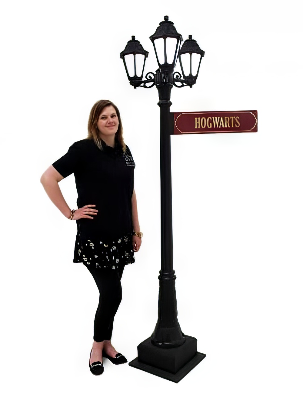 SN2649_SN2672_Hogwarts_Street_Lightand_amp_Sign_event_prop_hire_0121IMG_3395_copy5_copy_optimised