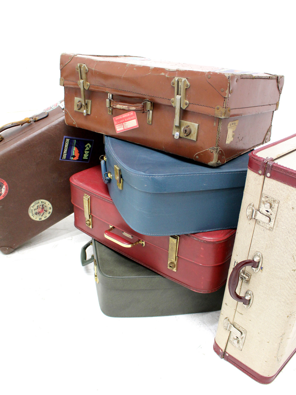SN2775_Vintage_Travel_Luggage_event_prop_hire_0006LG_024_copy