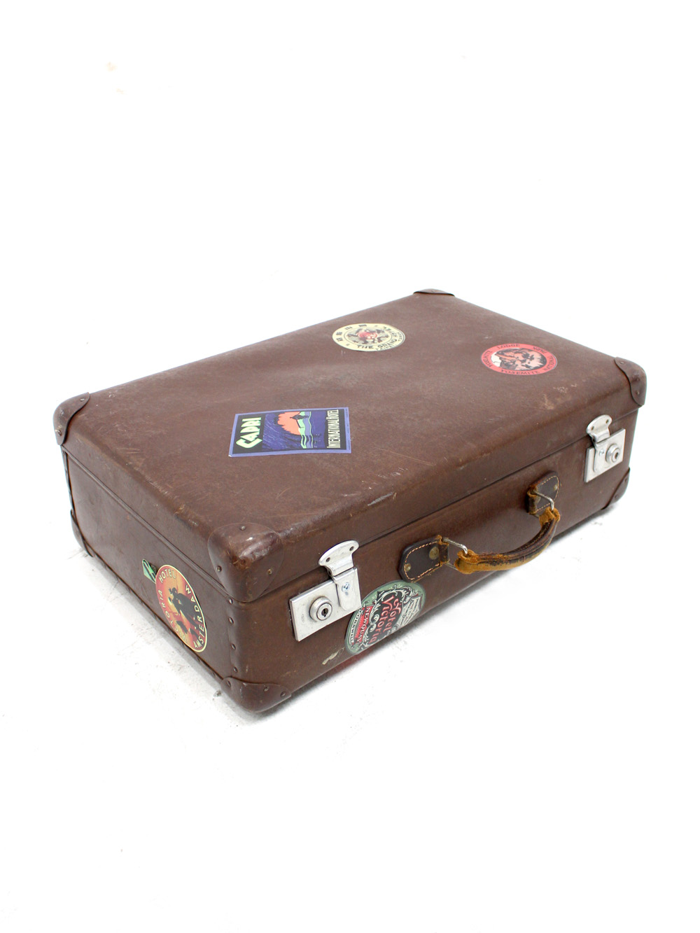 SN2775_Vintage_Travel_Luggage_event_prop_hire_0013LG_036_copy