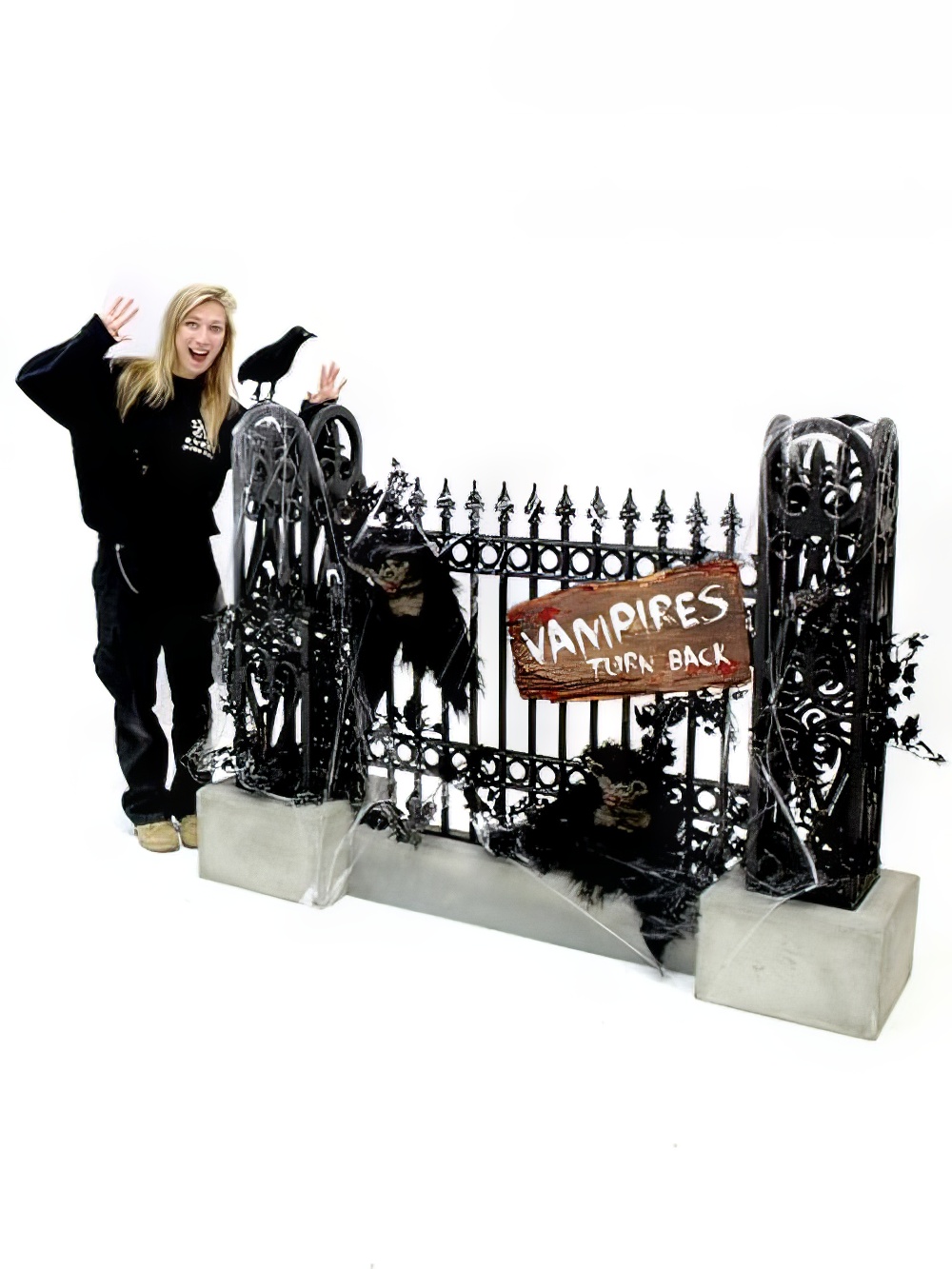 halloween_customised_park_railings_4_optimised.jpg