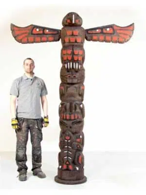 20070622113356_Totem-and-person-Small