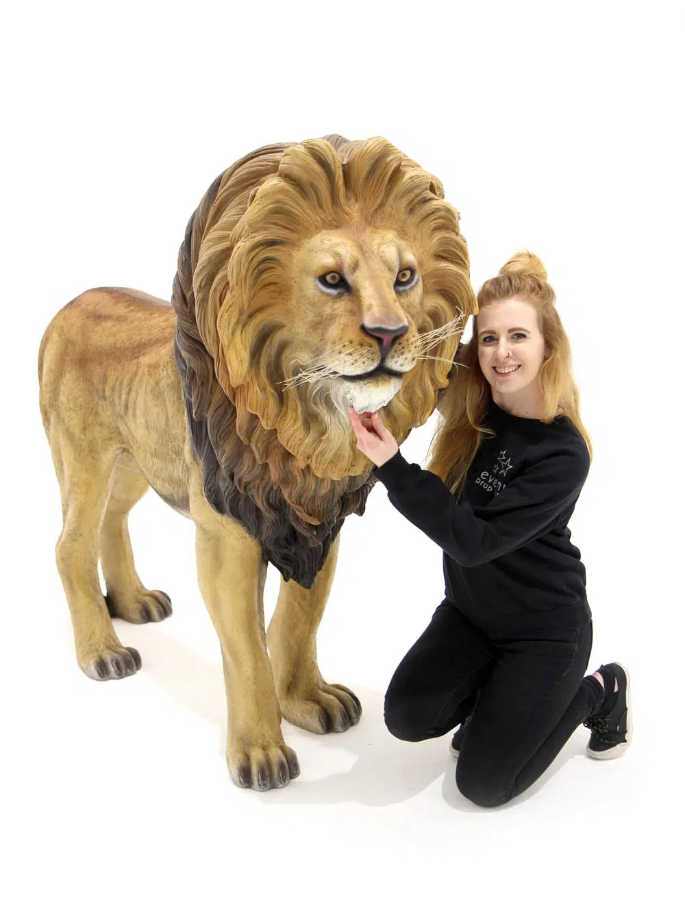AML90 Life-size Lion #2 _event_prop_hire_041_Optimised