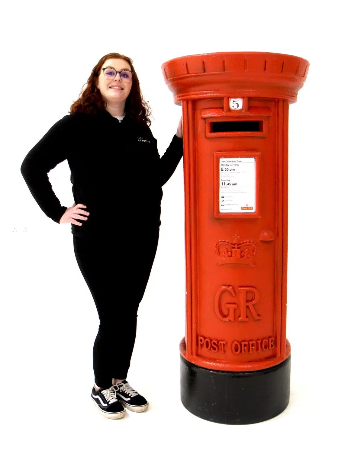 BRT02_British Postbox Prop_event_prop_hire_EPH_Creative_8_optimised