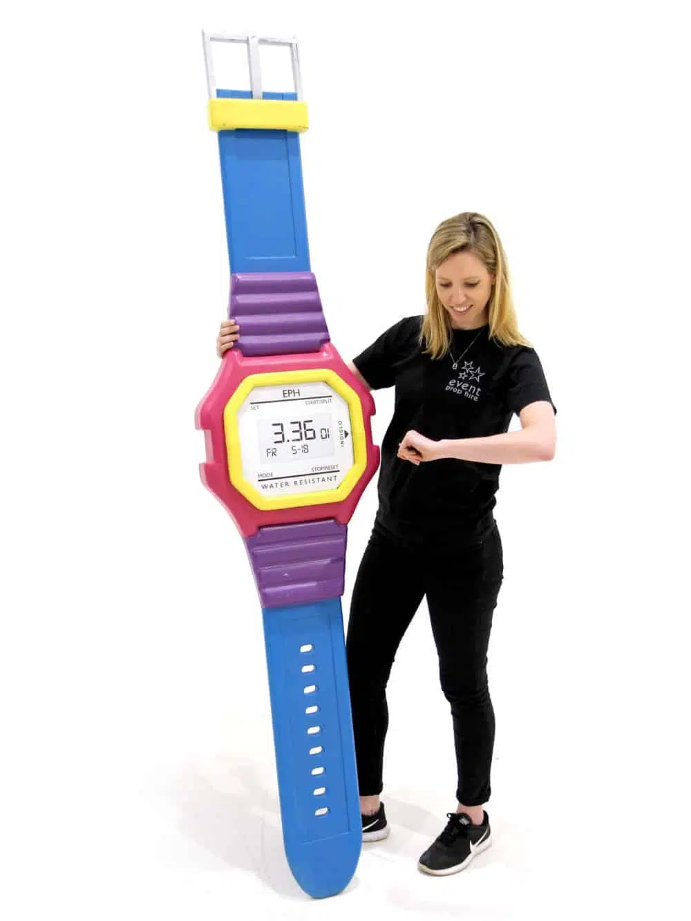 EIG41_Giant Digital Watch_113