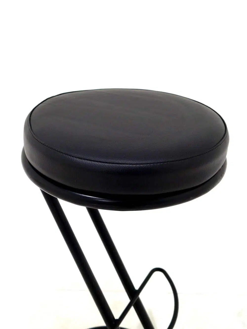 FUR168 Black Diner Stool (Black Frame) _event_prop_hire_082