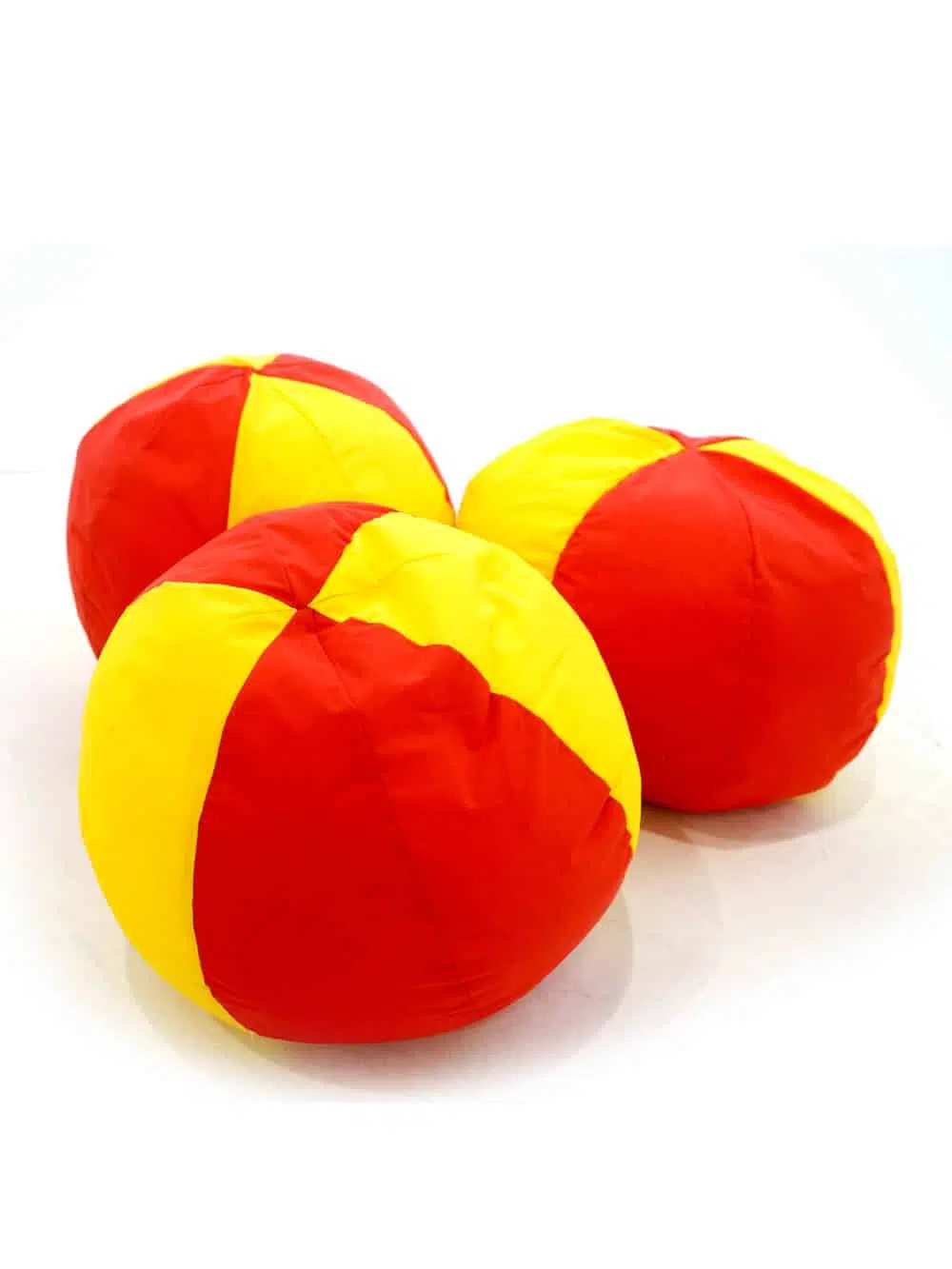 FUR387 Giant Juggling Ball Set of 3 _event_prop_hire_092