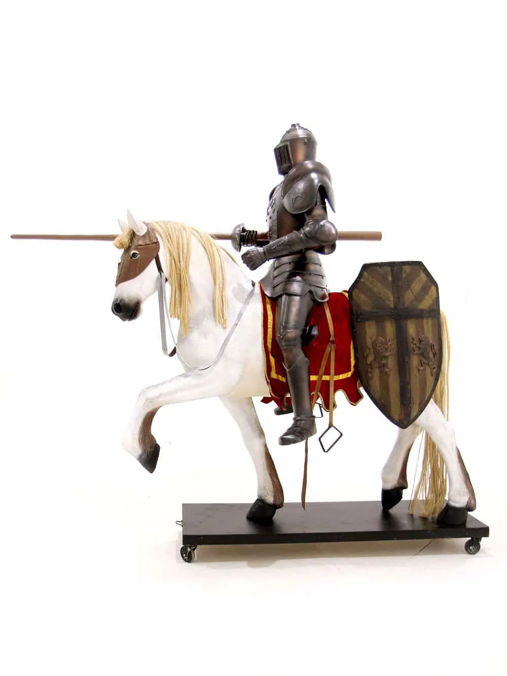 MDL02_Life-size Knight on Horseback_068