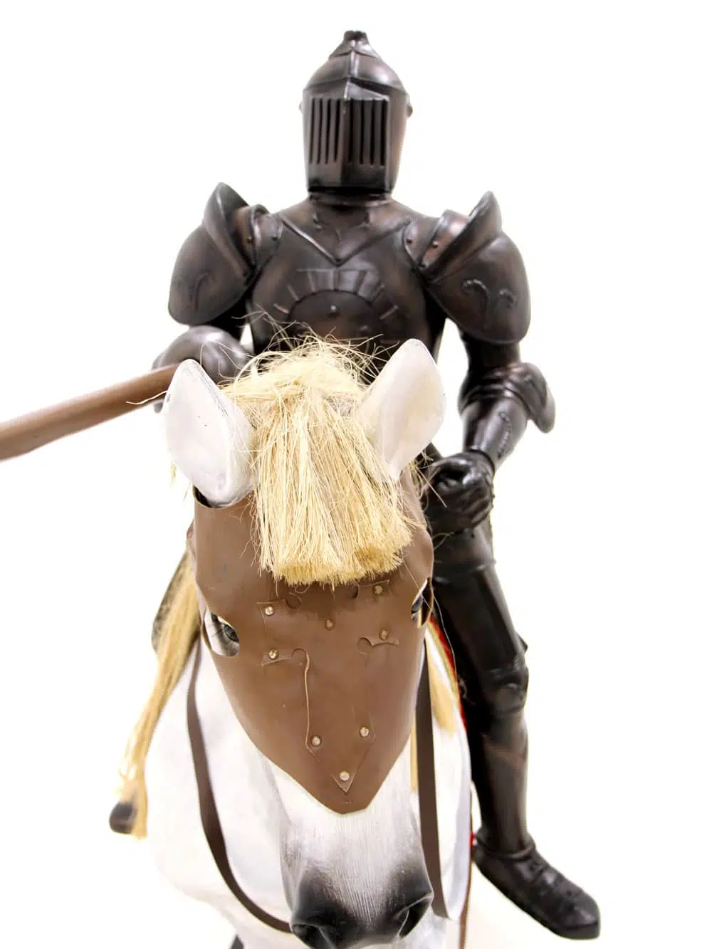 MDL02_Life-size Knight on Horseback_072